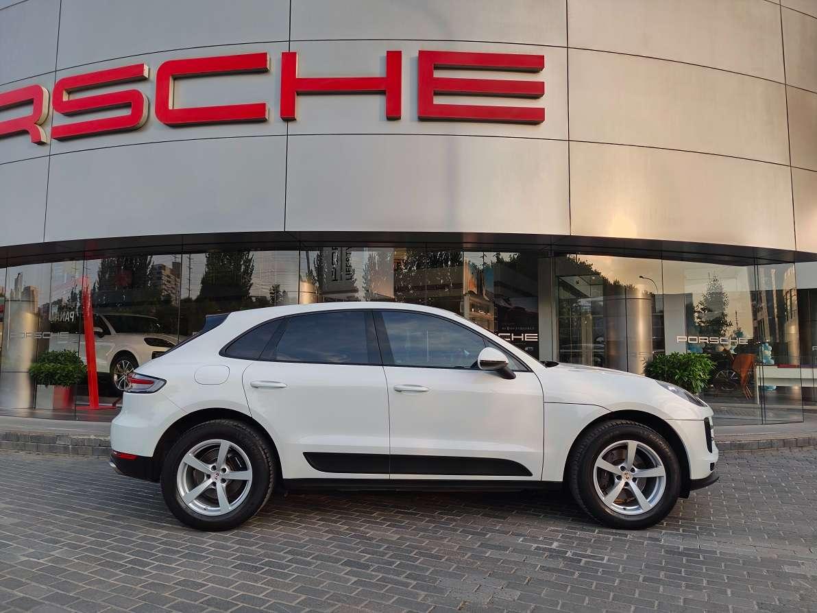 Porsche Macan 2021 thumb 4