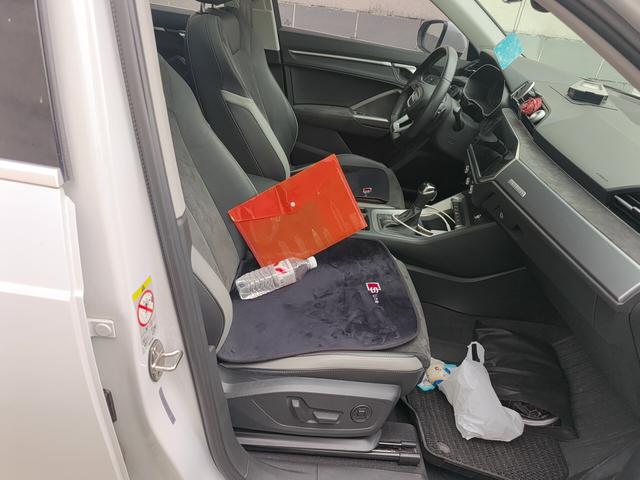 Audi Q3 2021 thumb 6