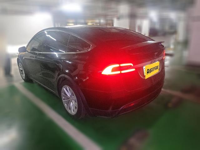 Tesla Model X 2019 thumb 4