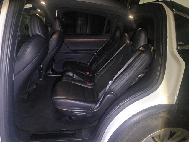 Tesla Model X 2019 thumb 7