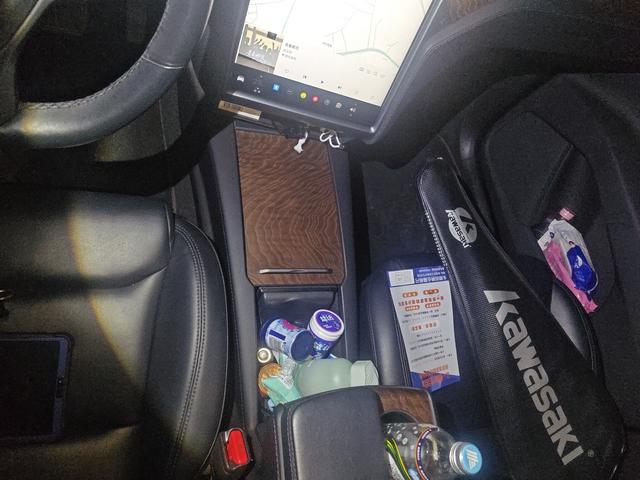 Tesla Model X 2019 thumb 12