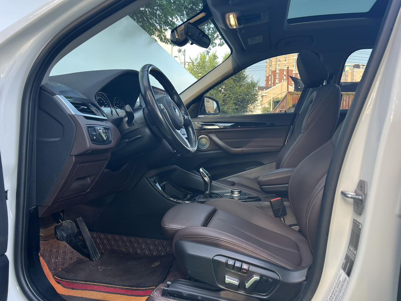 BMW X1 2022 thumb 6