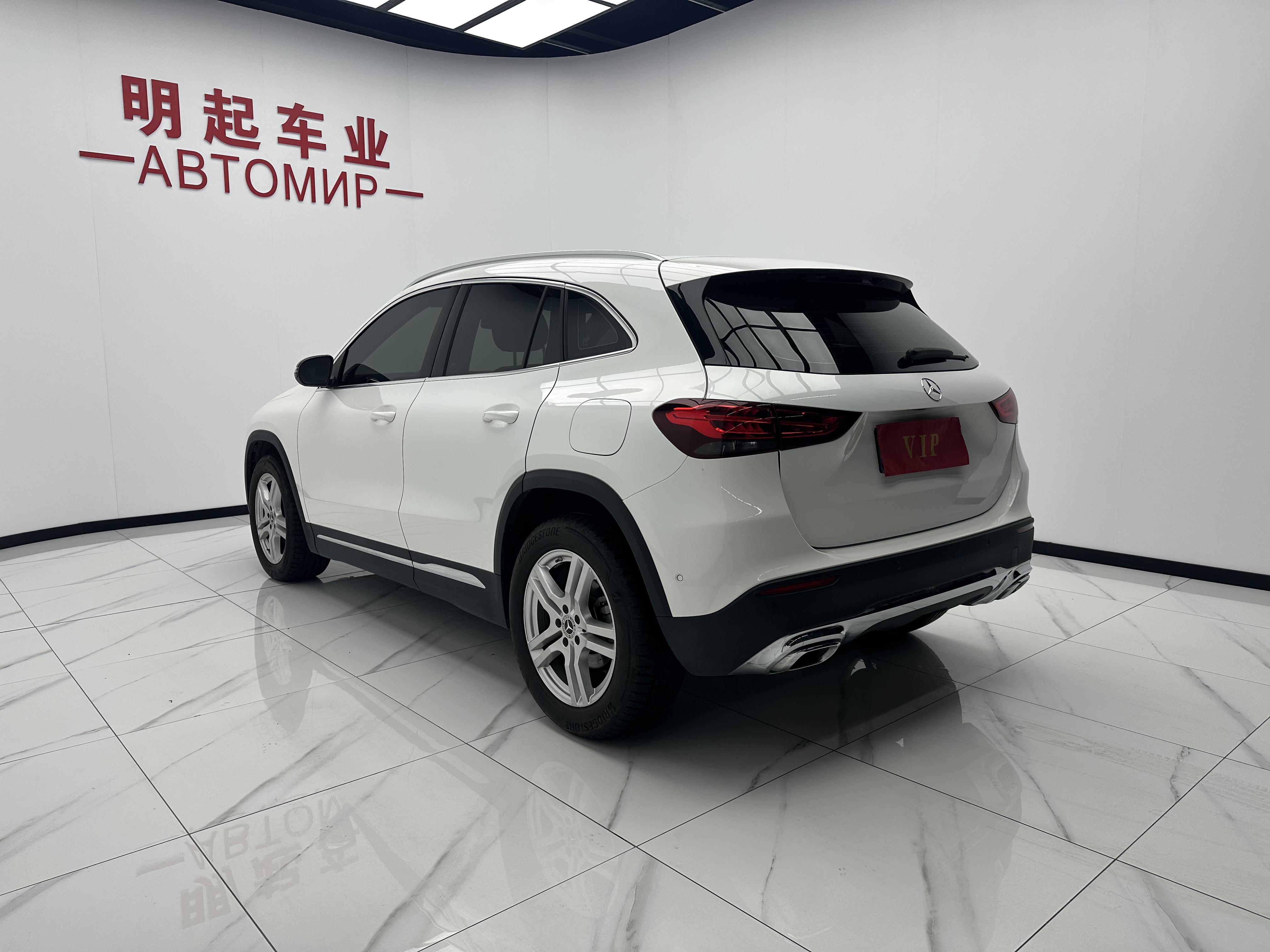 Mercedes-Benz GLA 2022 thumb 2