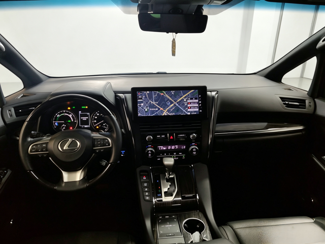 Lexus LM 2020 thumb 12