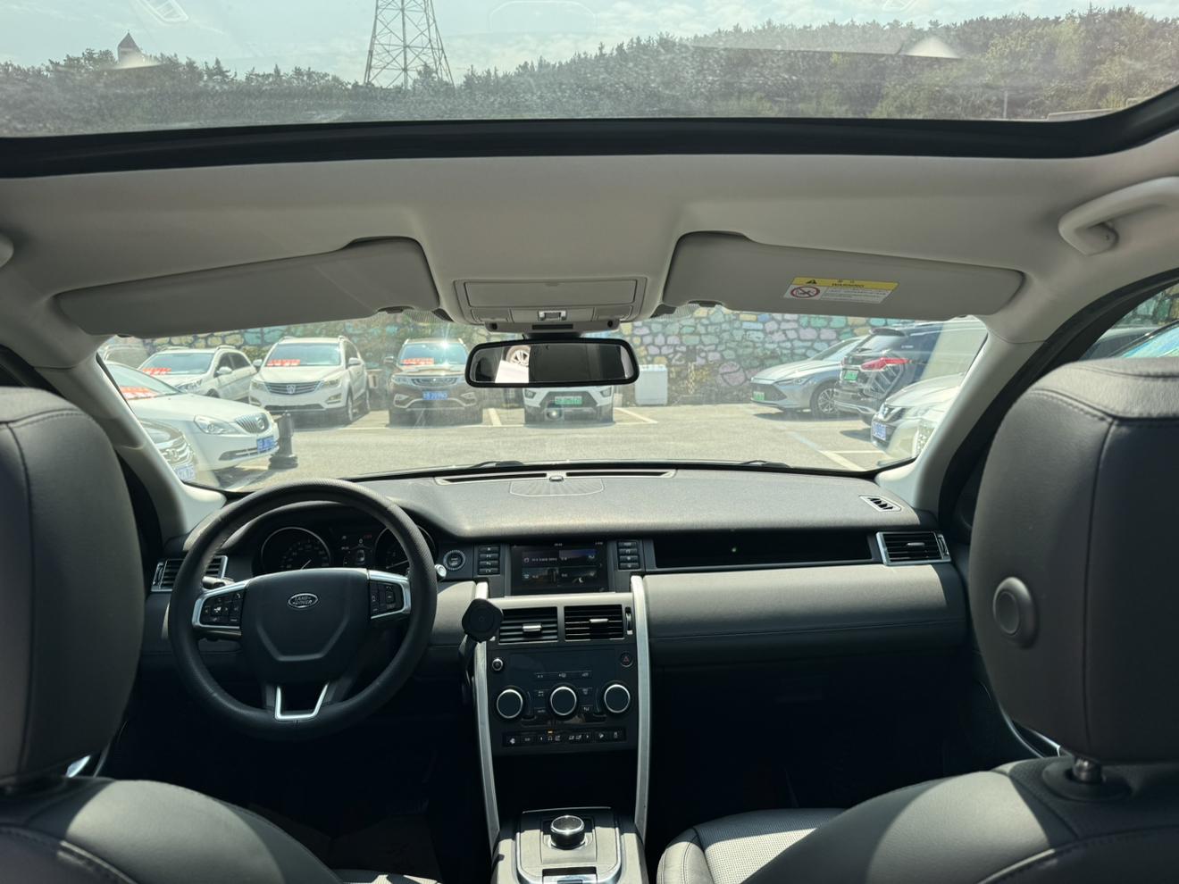 Land Rover Discovery Sport 2019 thumb 5