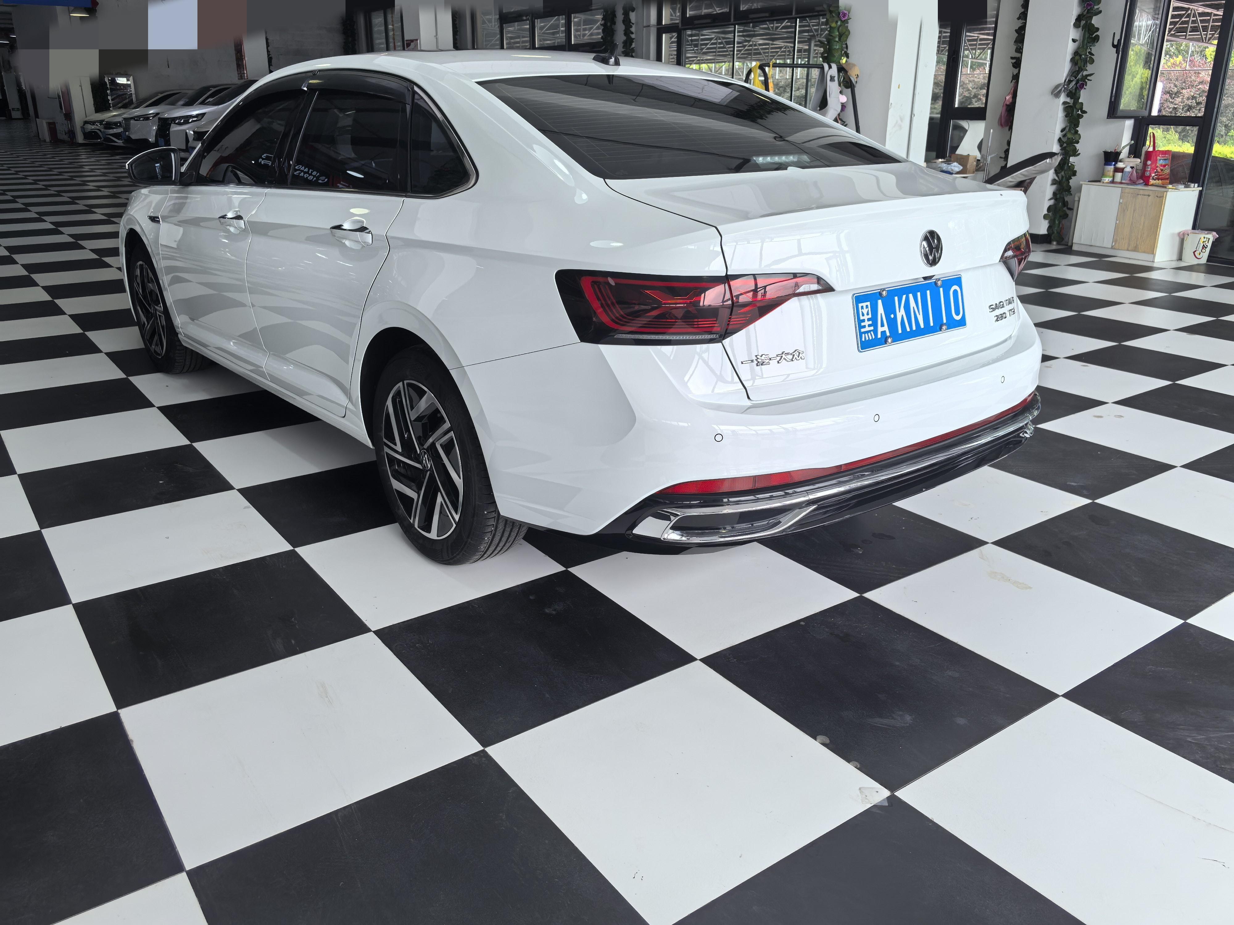 Volkswagen Sagitar 2023 thumb 2