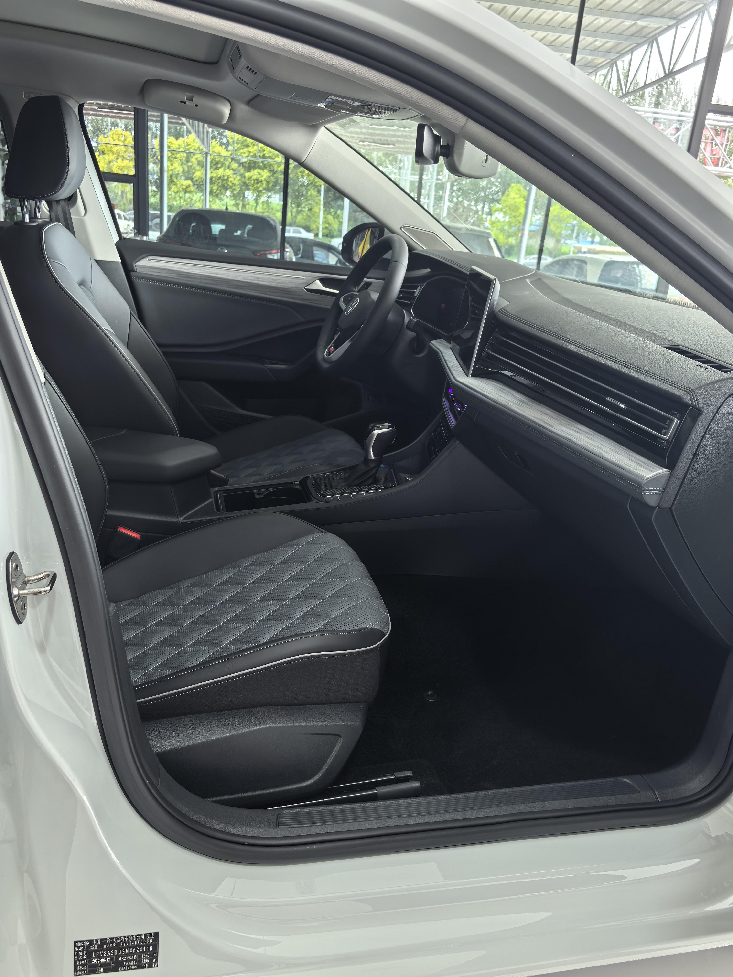 Volkswagen Sagitar 2023 thumb 11