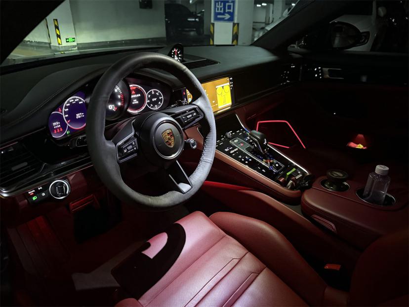Porsche Panamera 2022 thumb 4