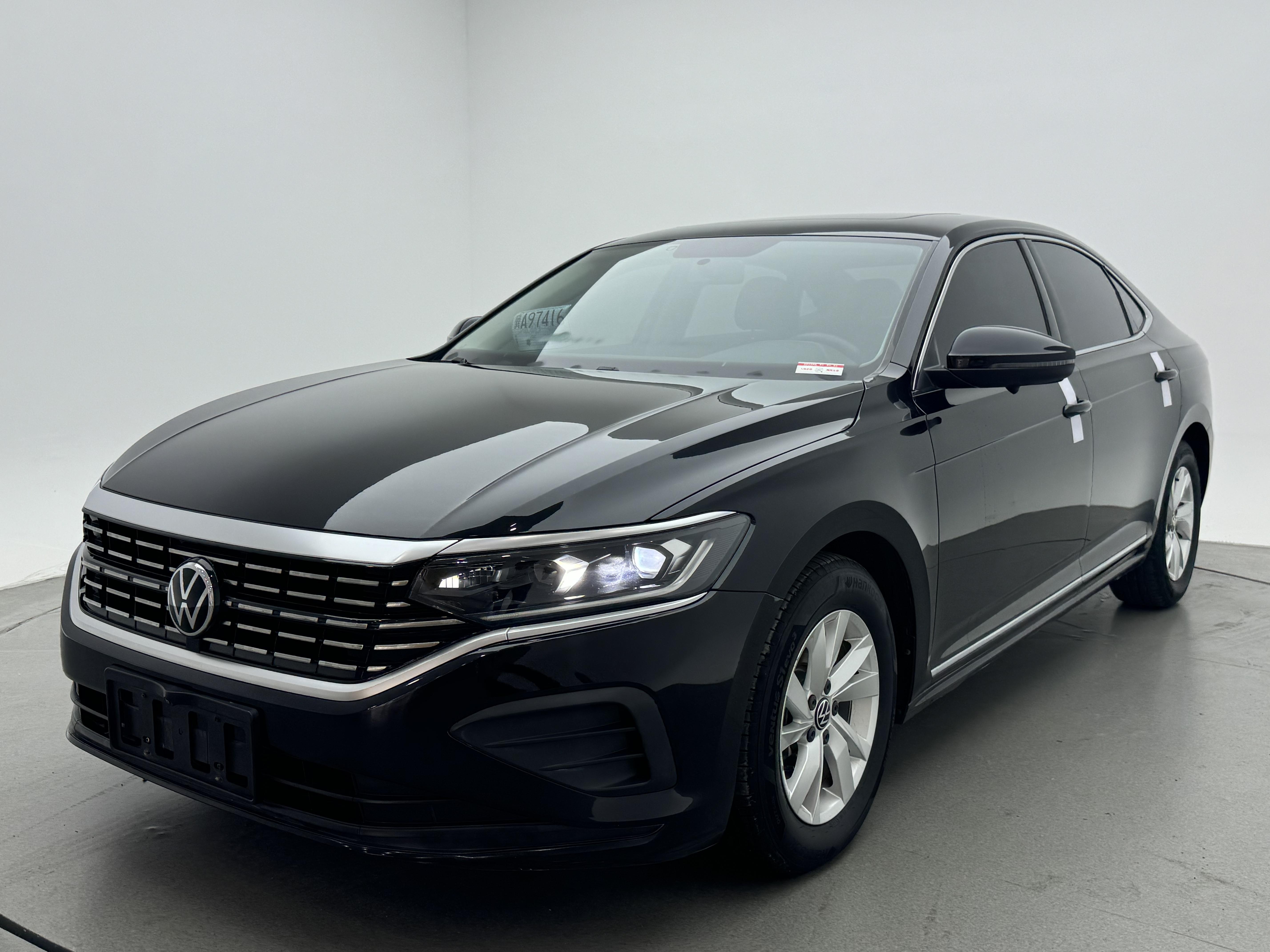Volkswagen Passat (North America and China) 2022 thumb 8