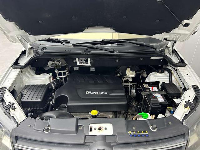 Dongfeng Fengon 370 2016 thumb 4