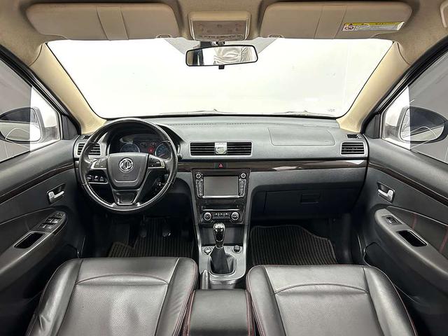 Dongfeng Fengon 370 2016 thumb 5