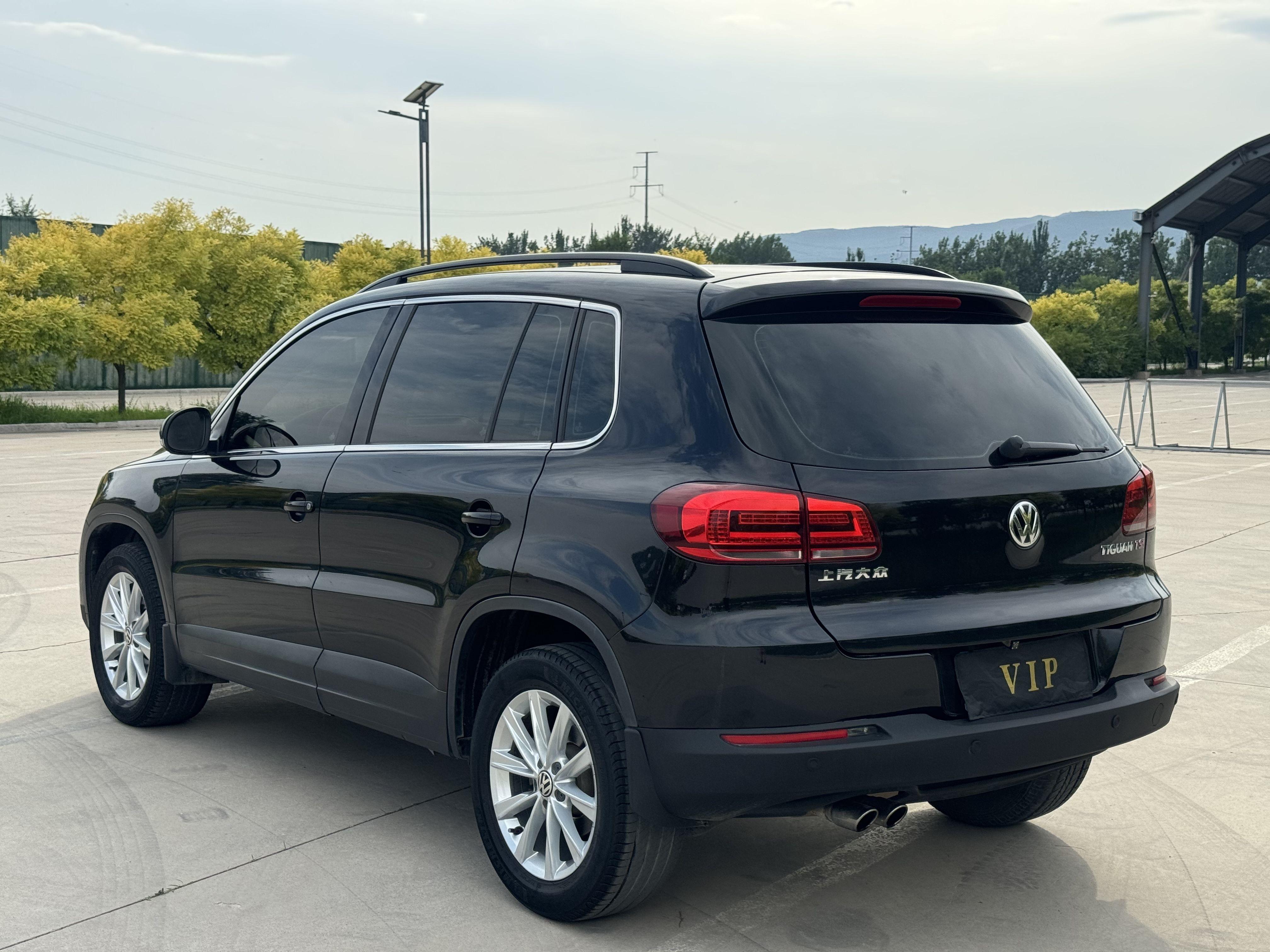 Volkswagen Tiguan 2015 thumb 2
