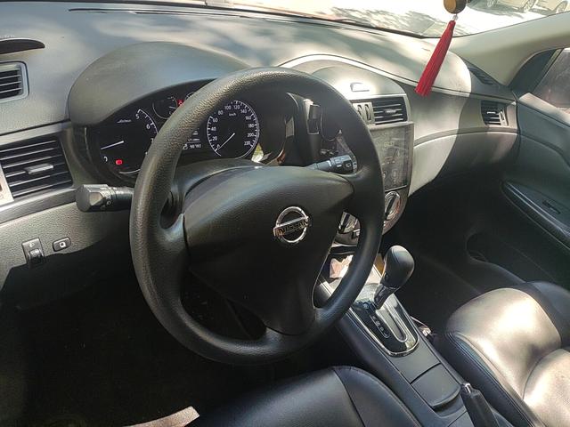 Nissan Tiida 2011 thumb 9