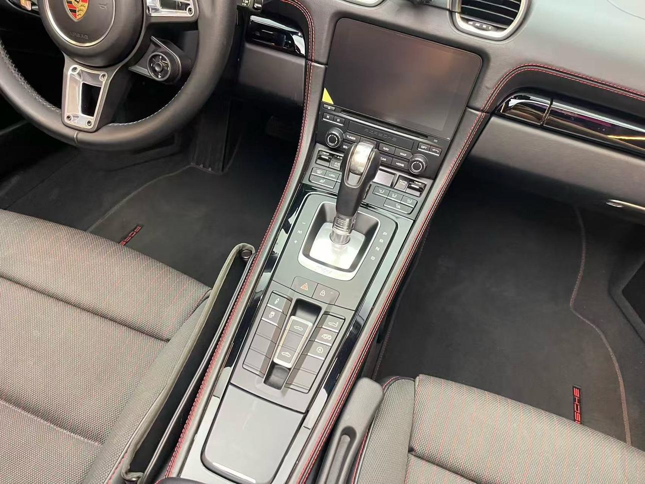 Porsche 718 2019 thumb 6