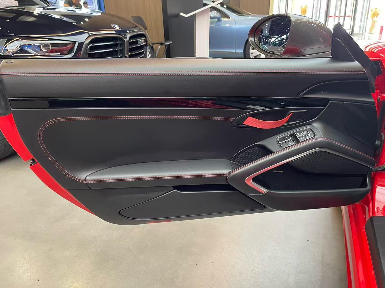 Porsche 718 2019 thumb 7
