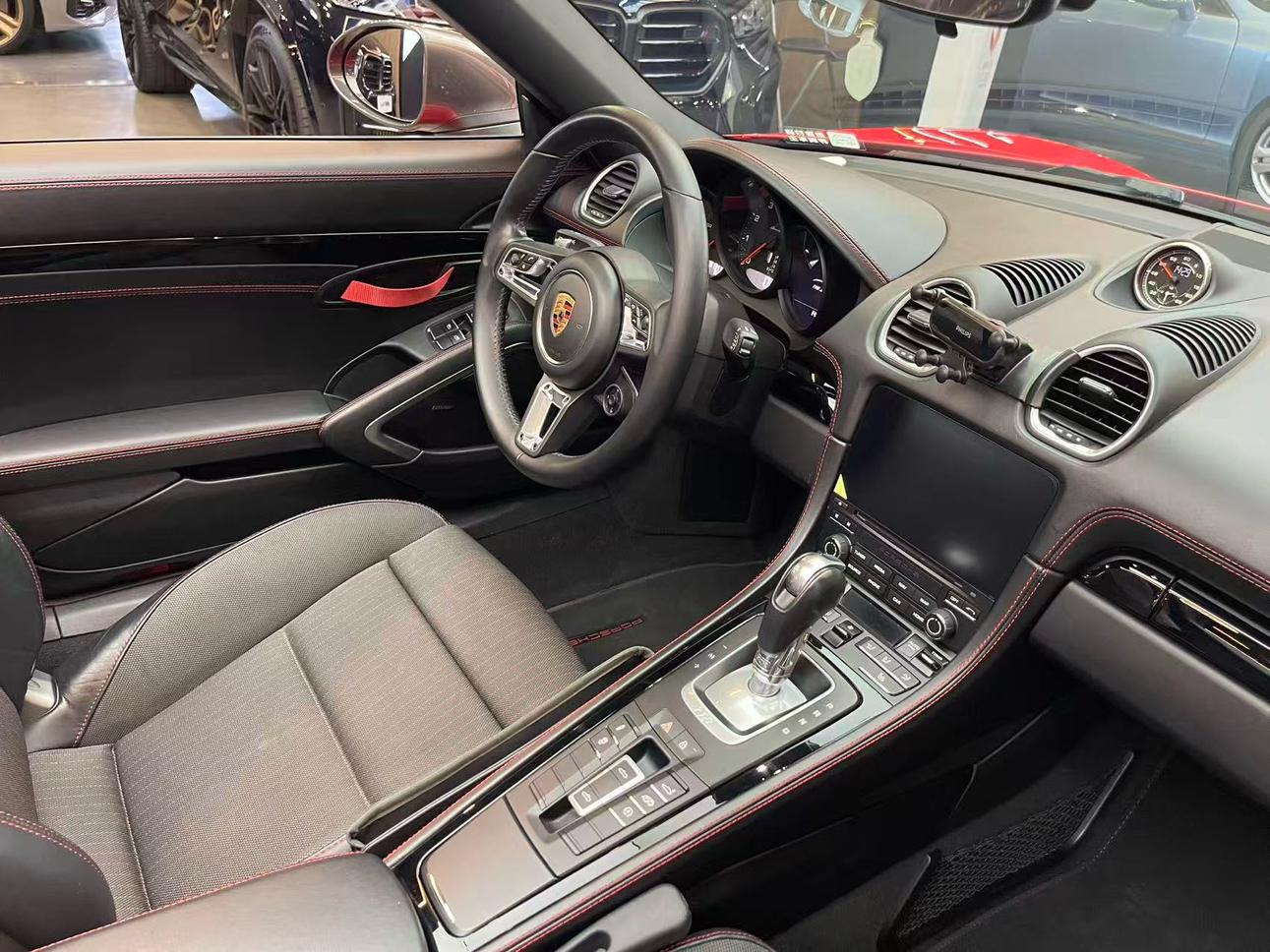 Porsche 718 2019 thumb 12