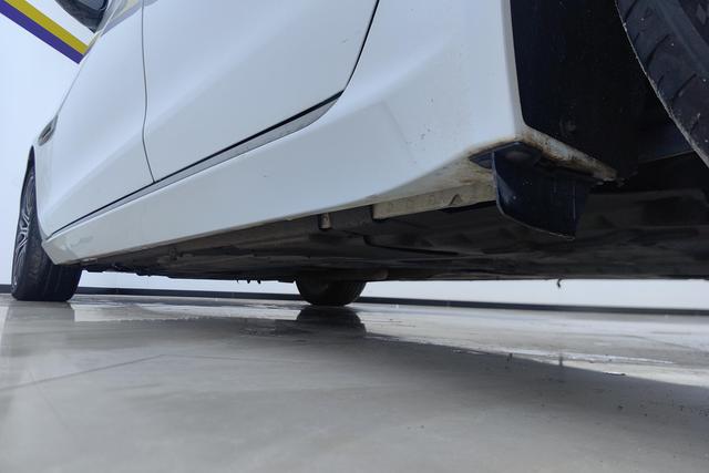 Jaguar XEL 2020 thumb 6