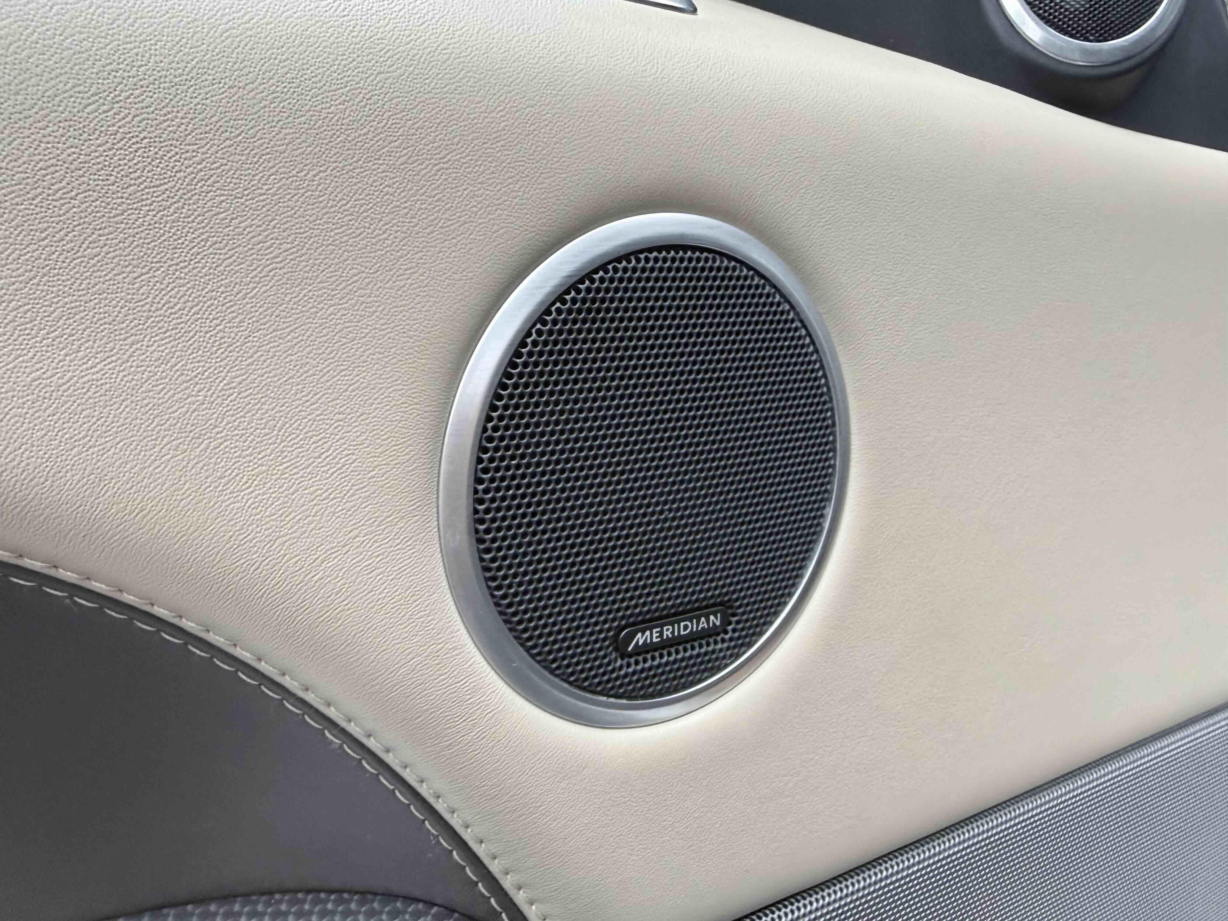 Land Rover Range Rover Sport 2018 thumb 7