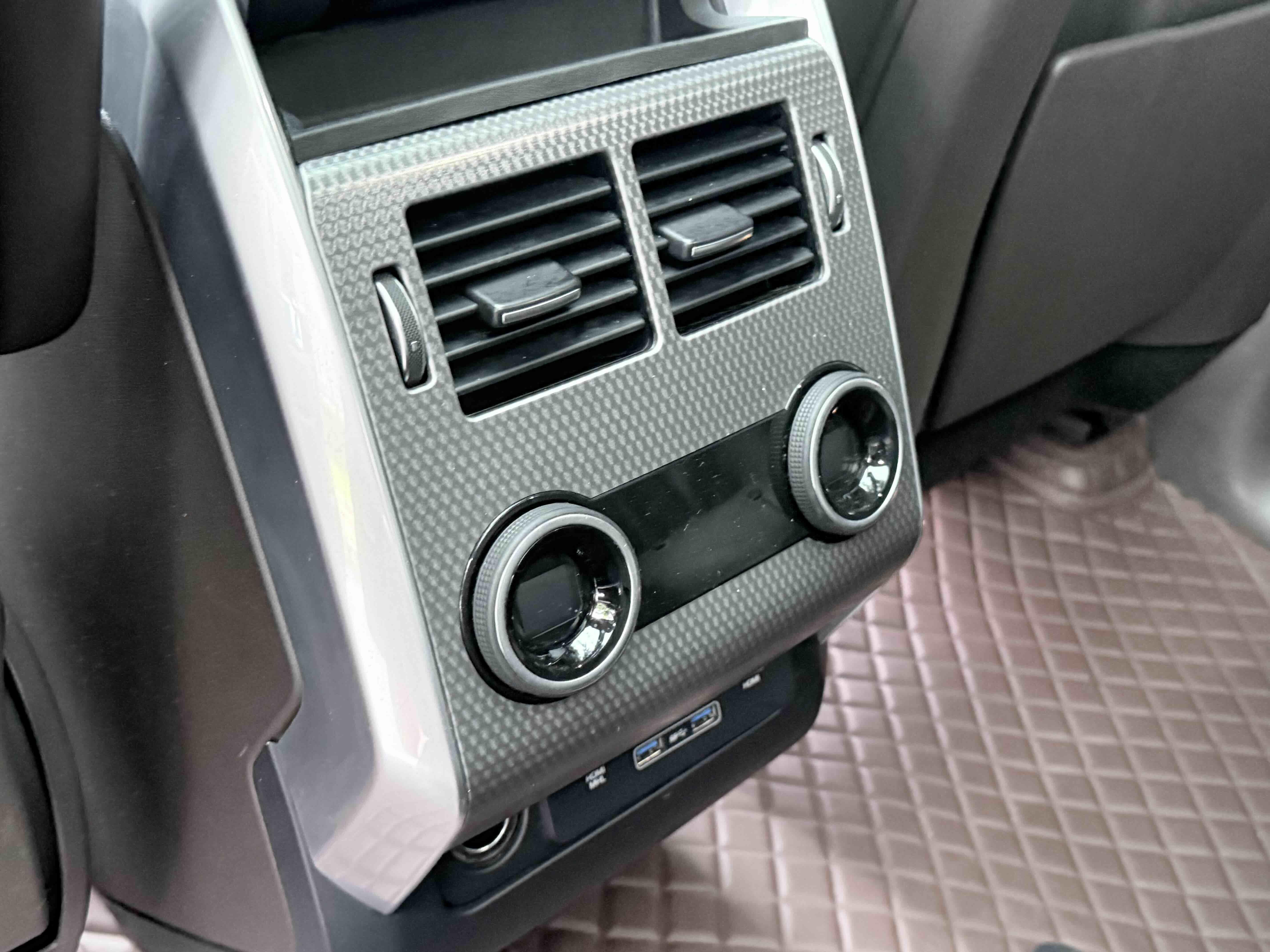 Land Rover Range Rover Sport 2018 thumb 9