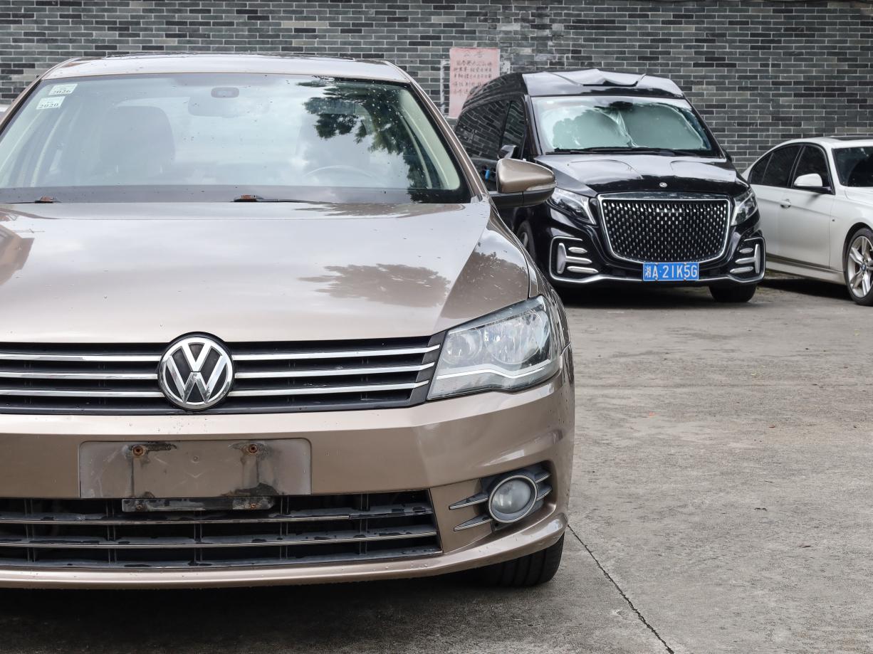Volkswagen Bora 2012 thumb 7