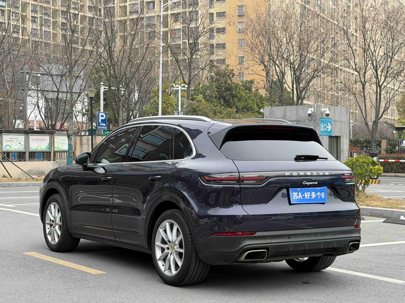 Porsche Cayenne 2018 thumb 2