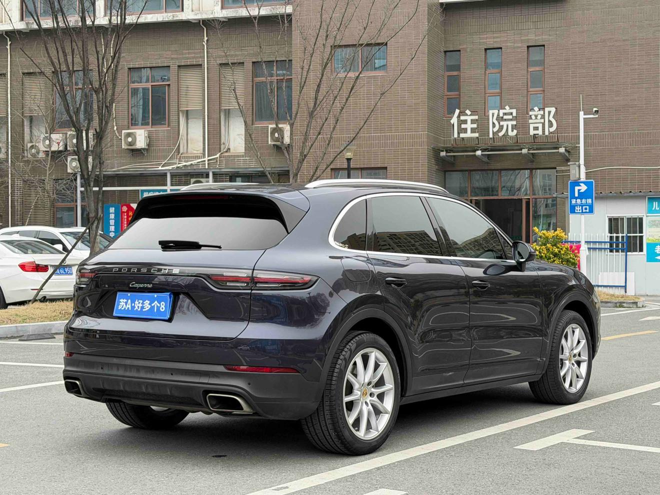 Porsche Cayenne 2018 thumb 4