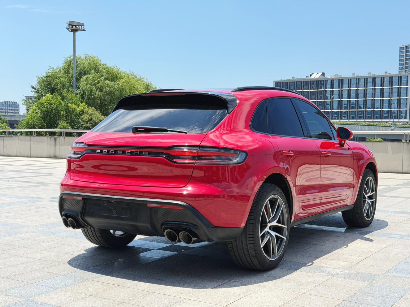 Porsche Macan 2023 thumb 5