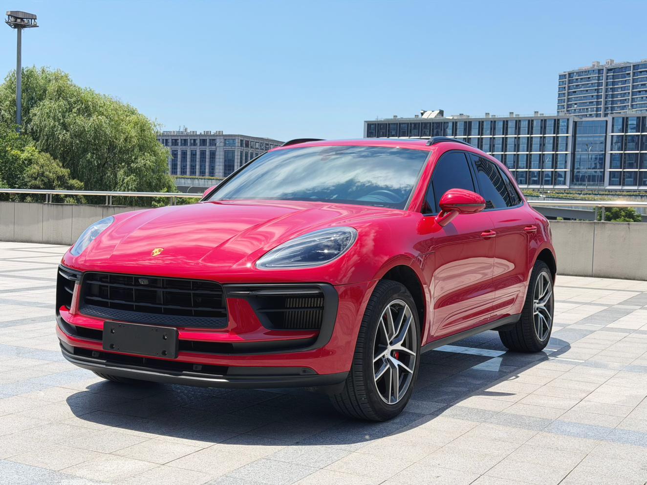 Porsche Macan 2023 thumb 6