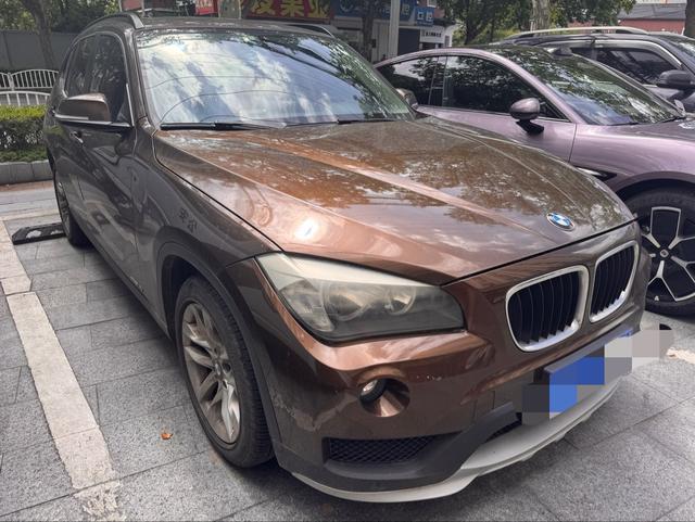 BMW X1 2015 thumb 6