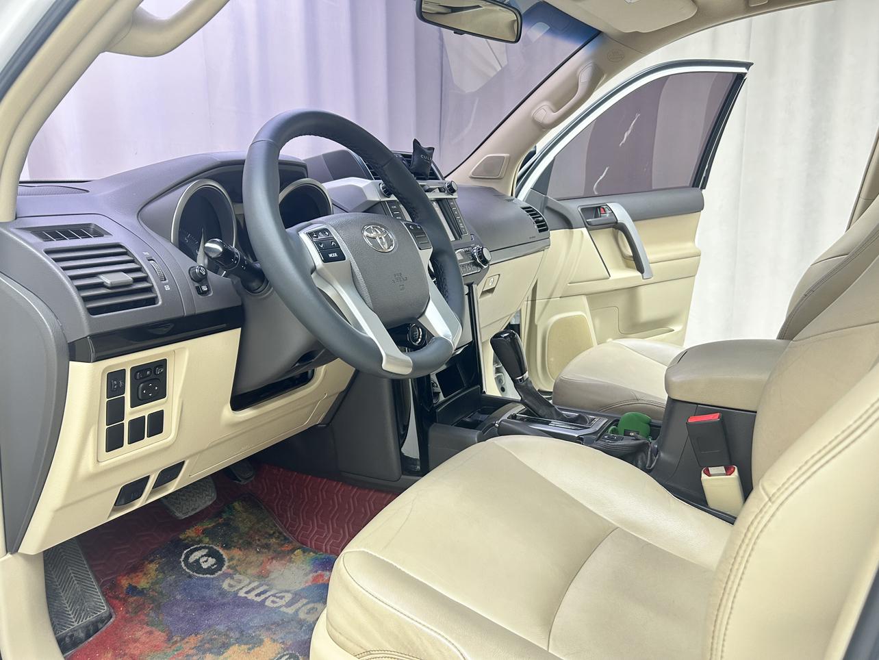 Toyota Land Cruiser Prado 2014 thumb 8