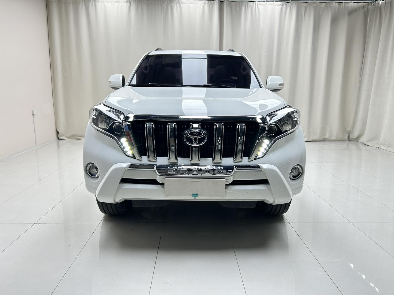 Toyota Land Cruiser Prado 2014 thumb 11