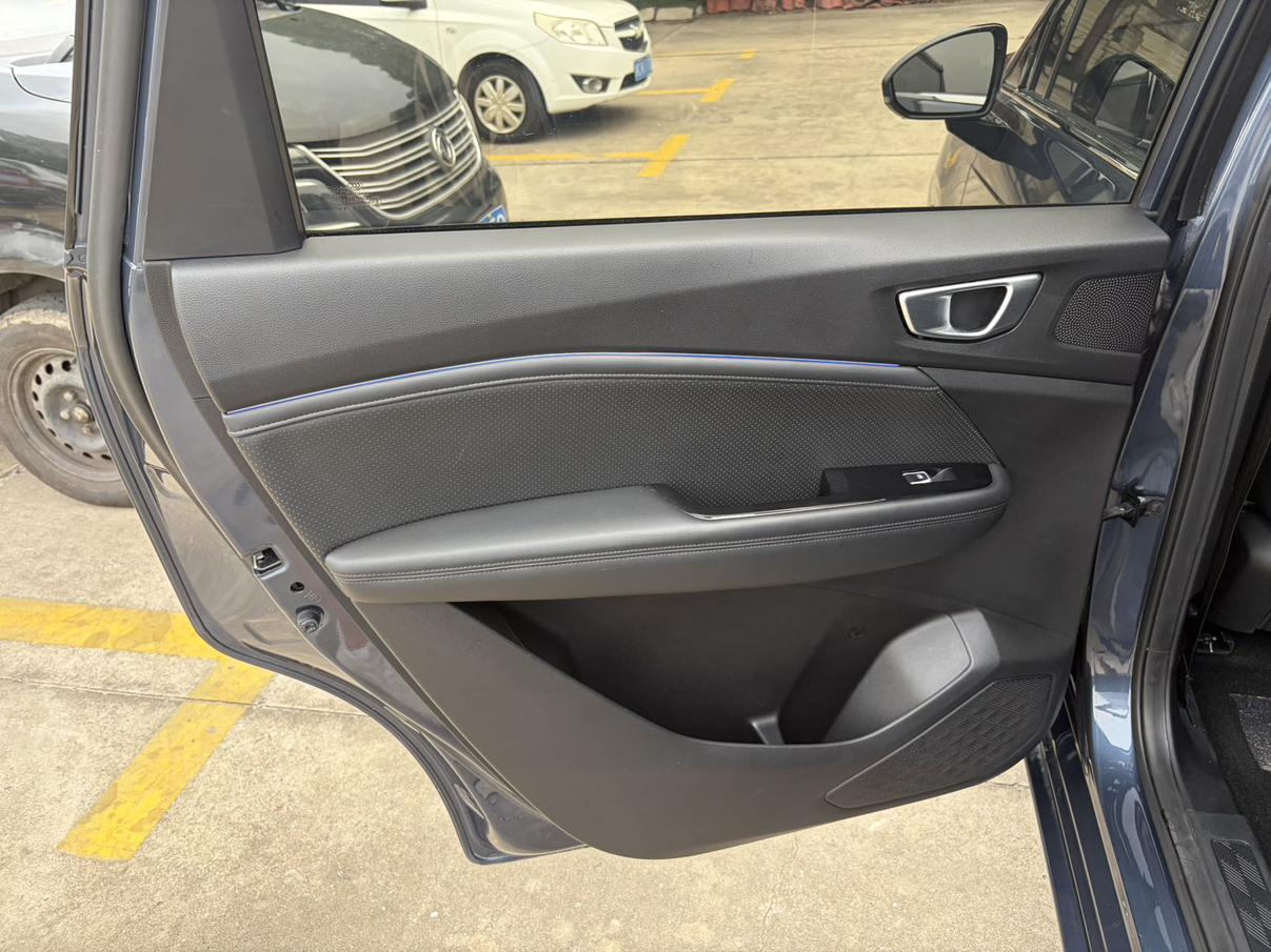 Wuling Jiachen 2022 thumb 6