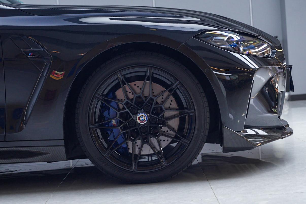 BMW M4 2021 thumb 2