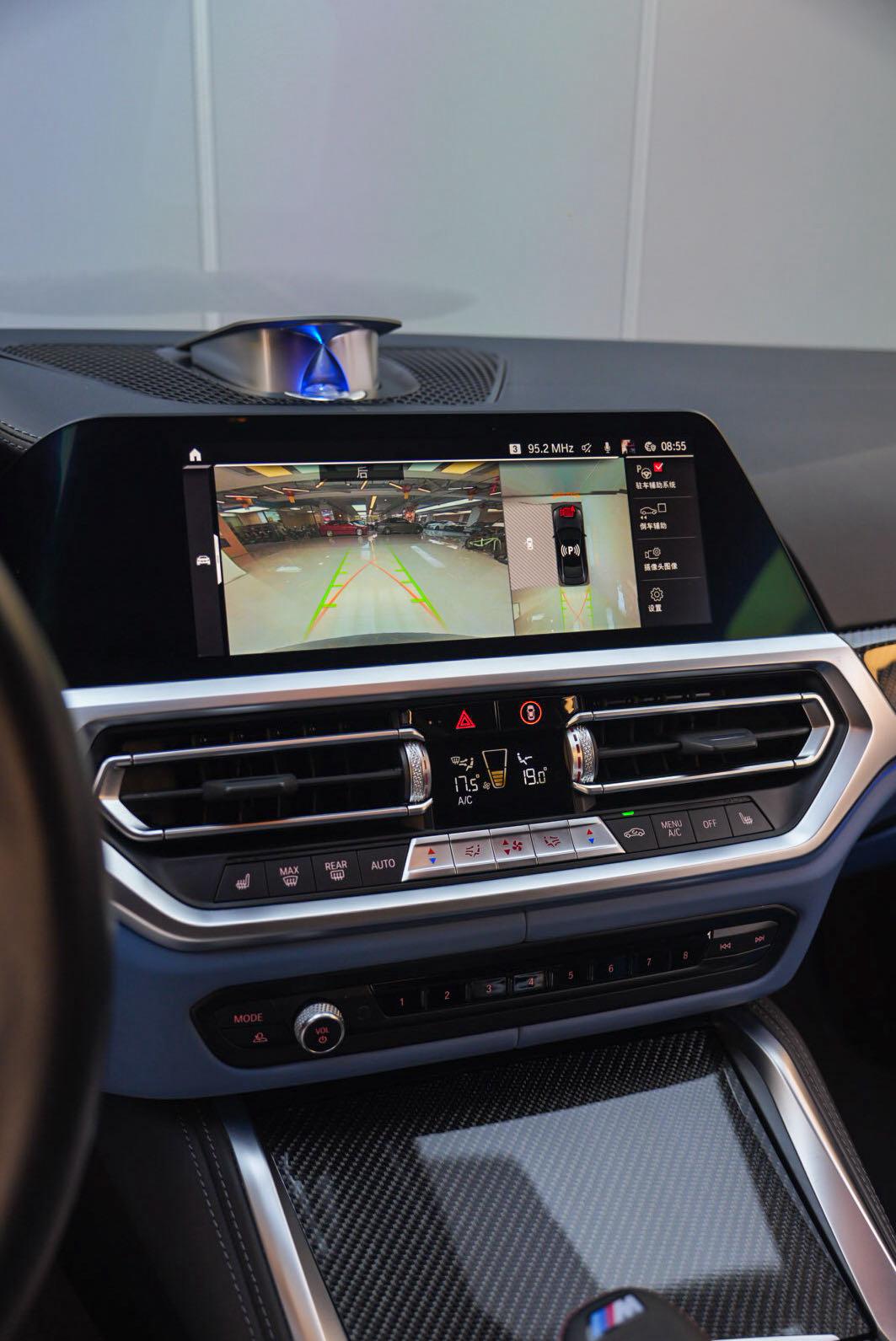 BMW M4 2021 thumb 4