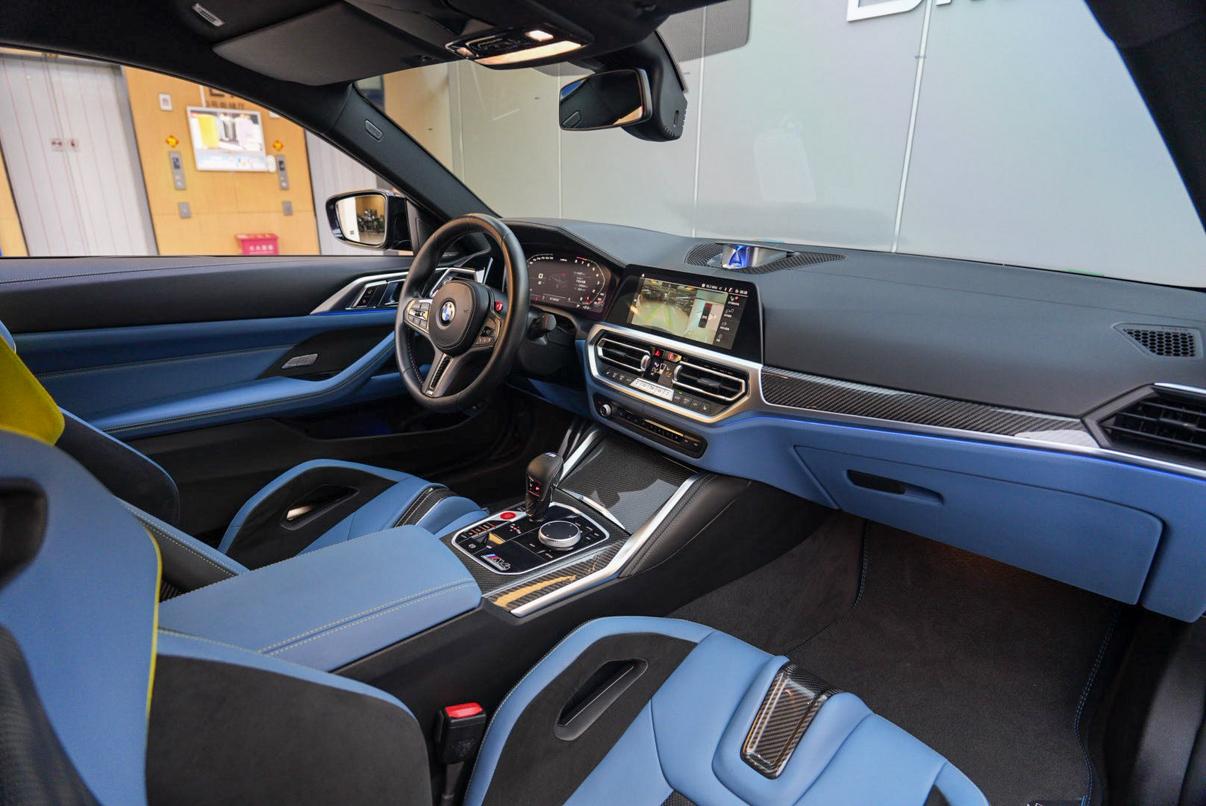 BMW M4 2021 thumb 6