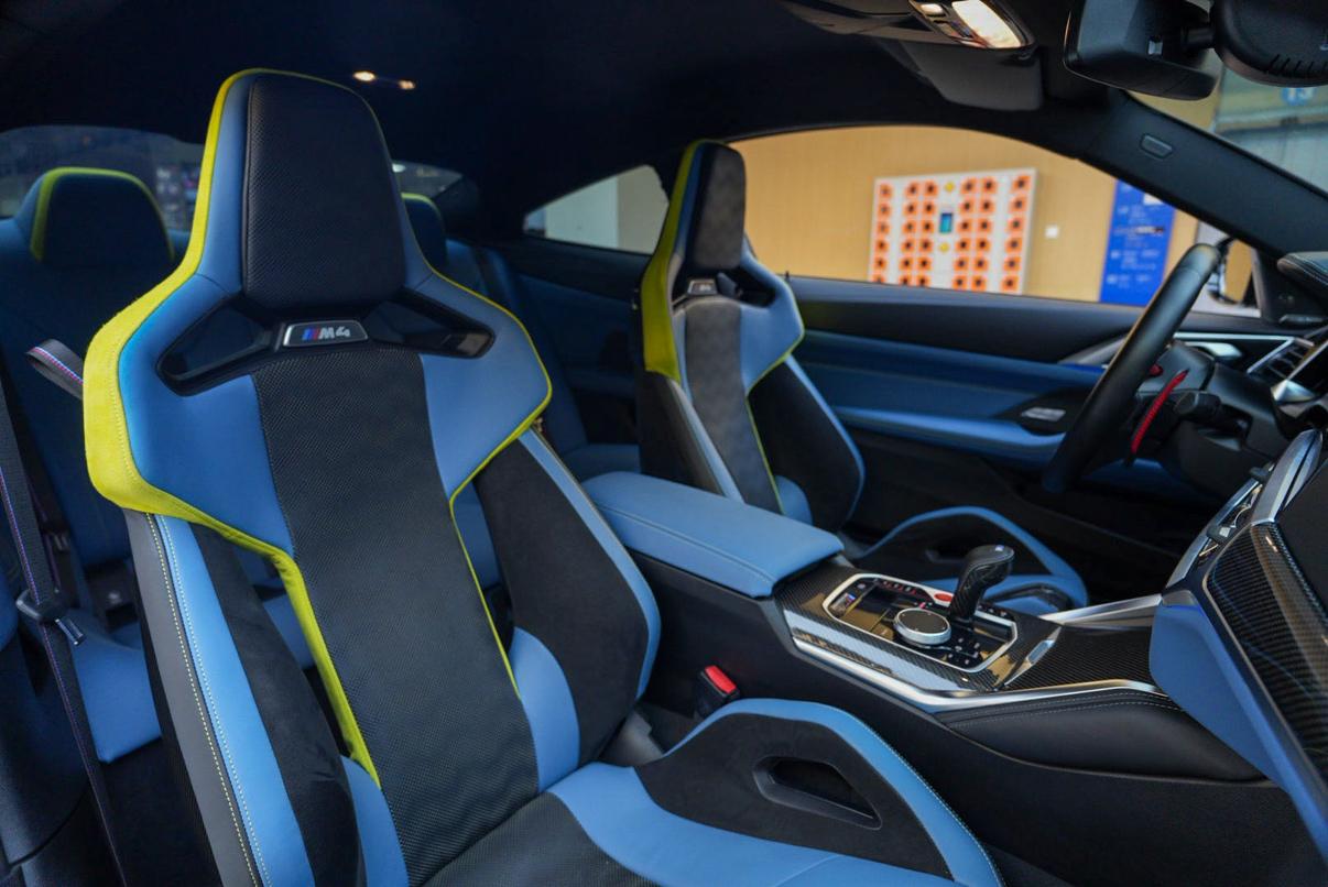 BMW M4 2021 thumb 10