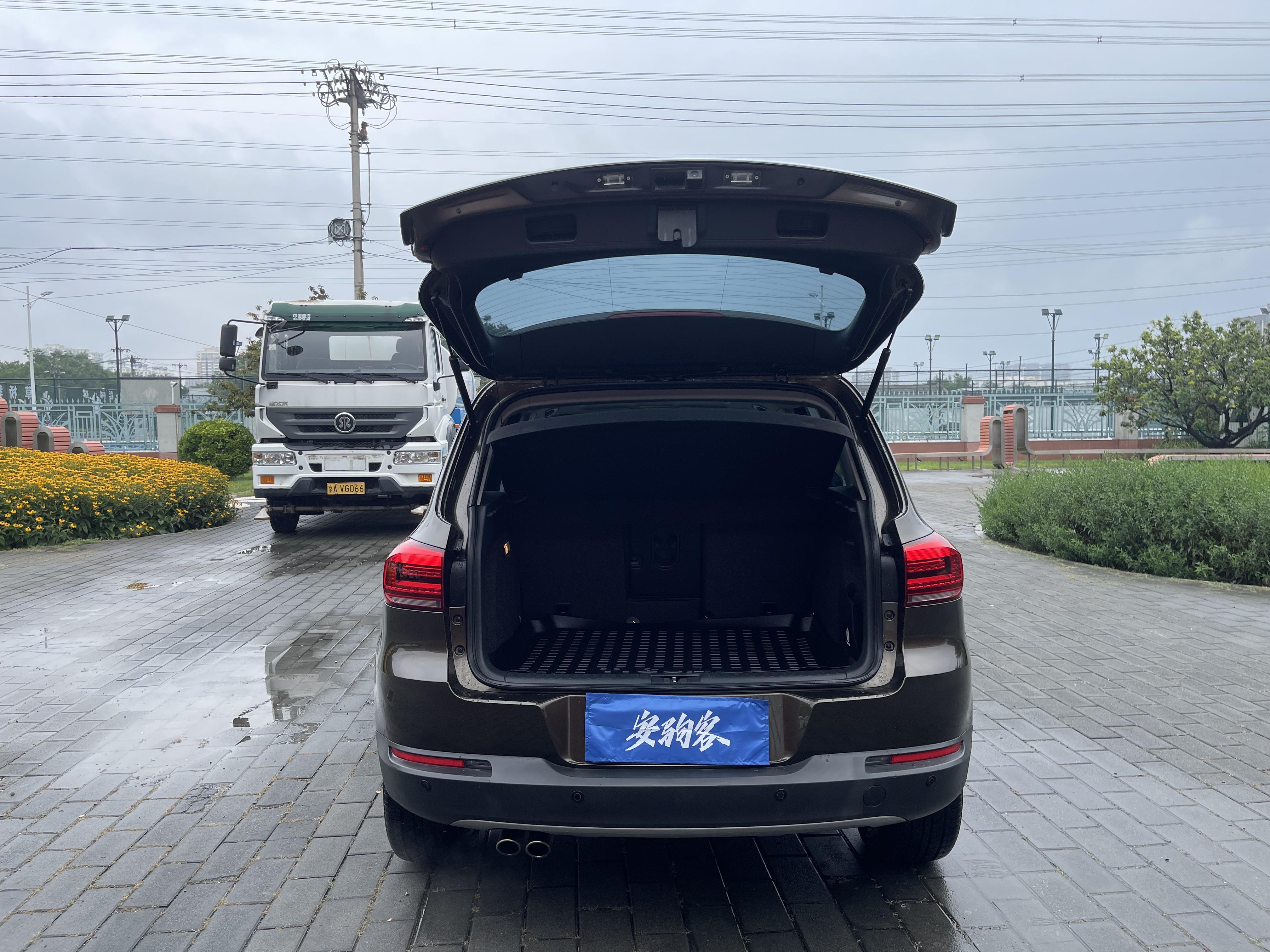 Volkswagen Tiguan 2016 thumb 12