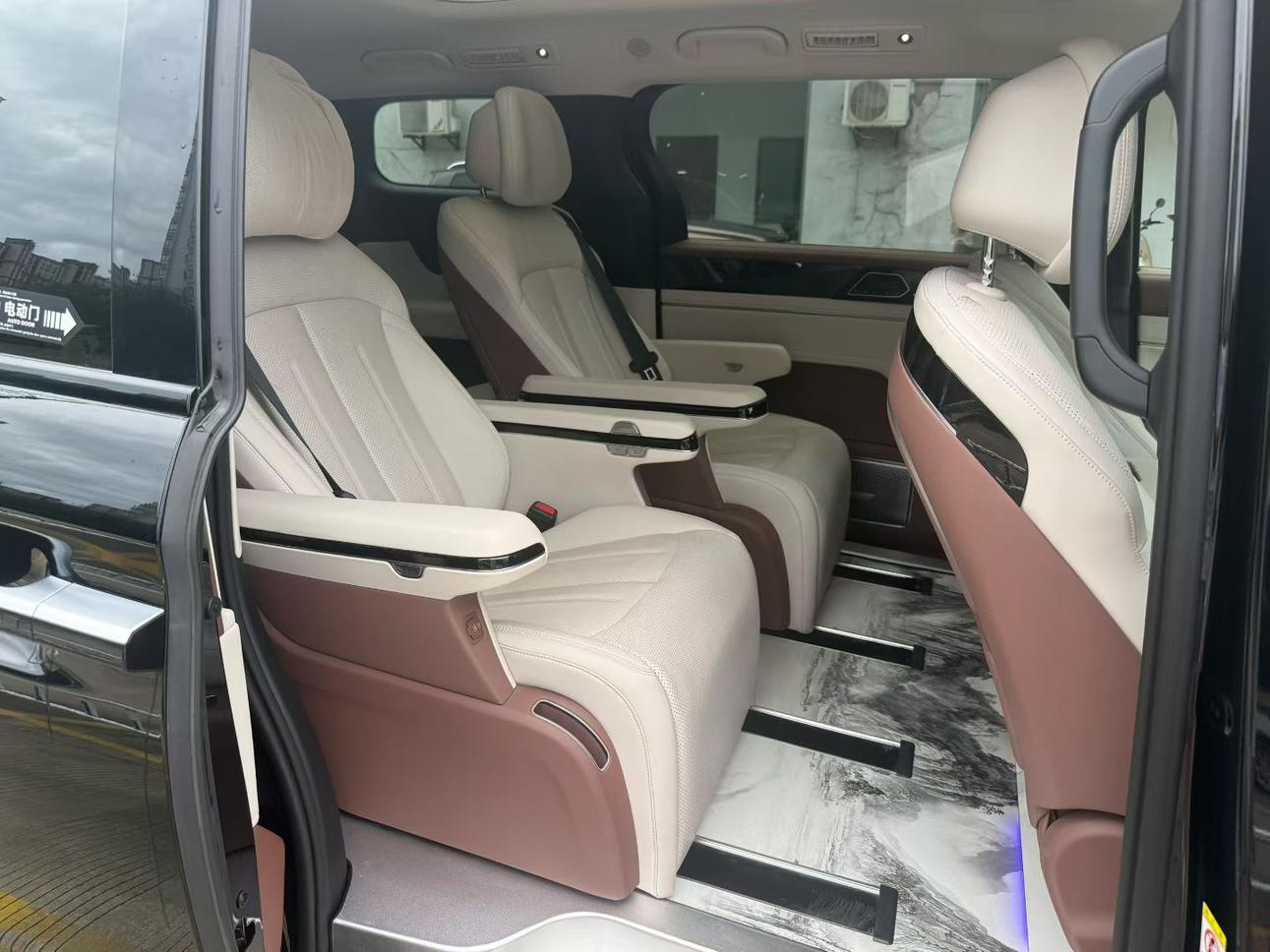 BYD Xia (M9) 2025 thumb 7