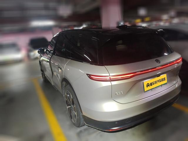 Nio ES8 2023 thumb 4