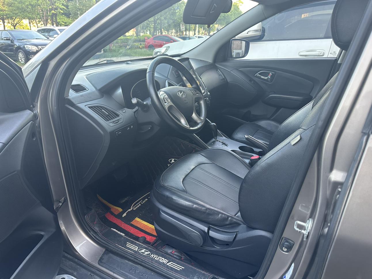 Hyundai ix35 2013 thumb 6