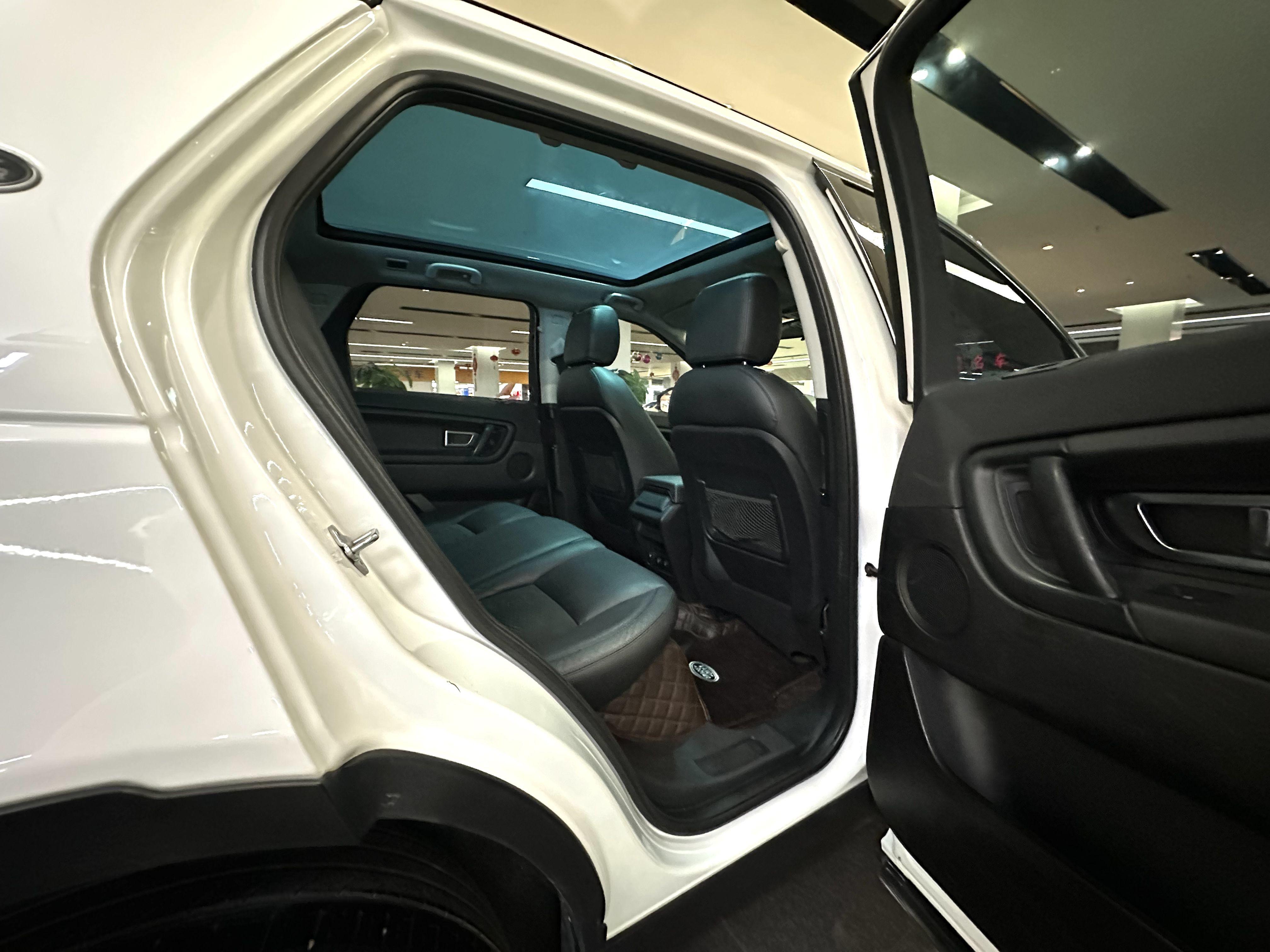 Land Rover Discovery Sport 2018 thumb 8