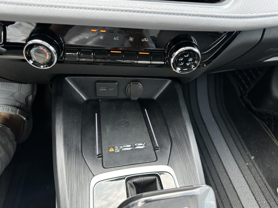 Chevrolet Monza 2023 thumb 6
