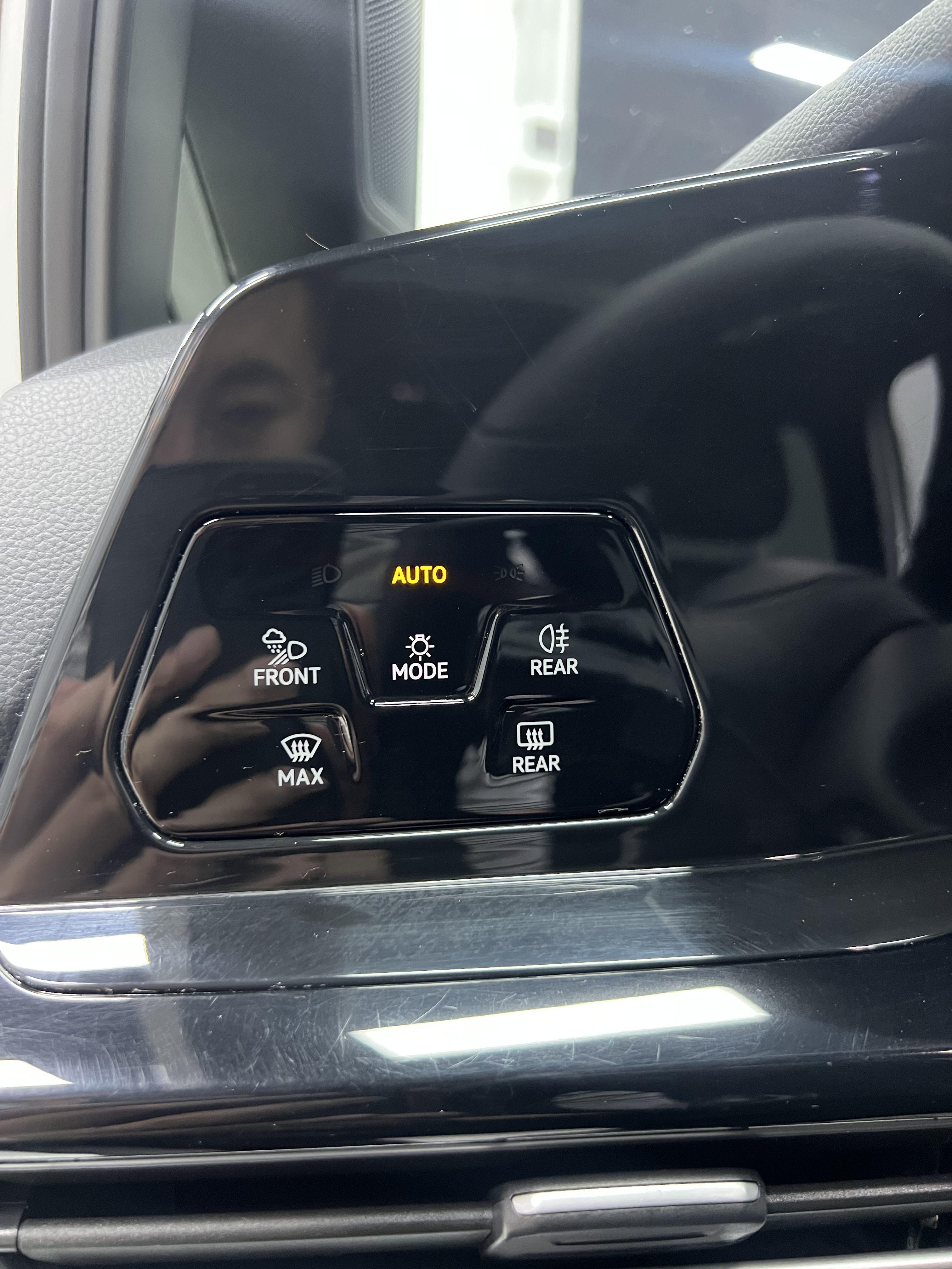 Volkswagen Golf Sportsvan 2021 thumb 7
