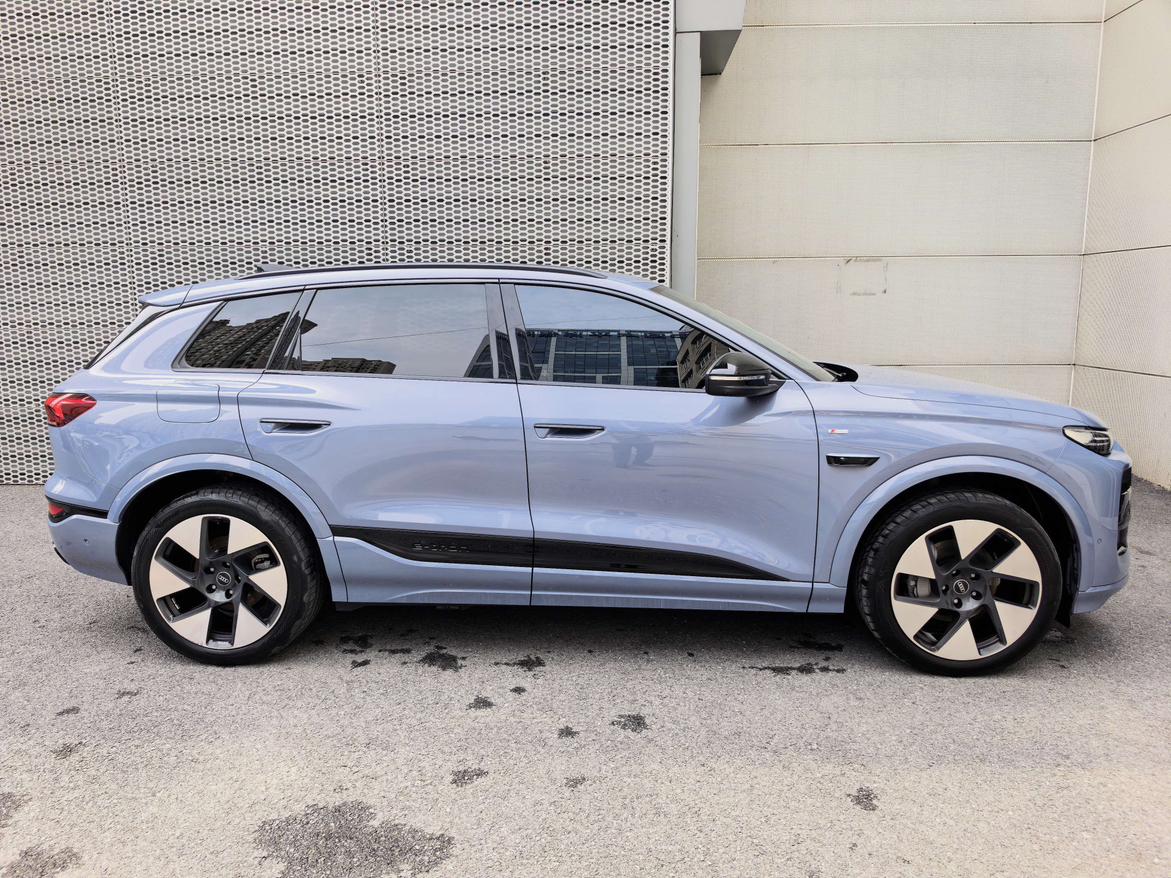 Audi Q6L e-tron 2026 thumb 2