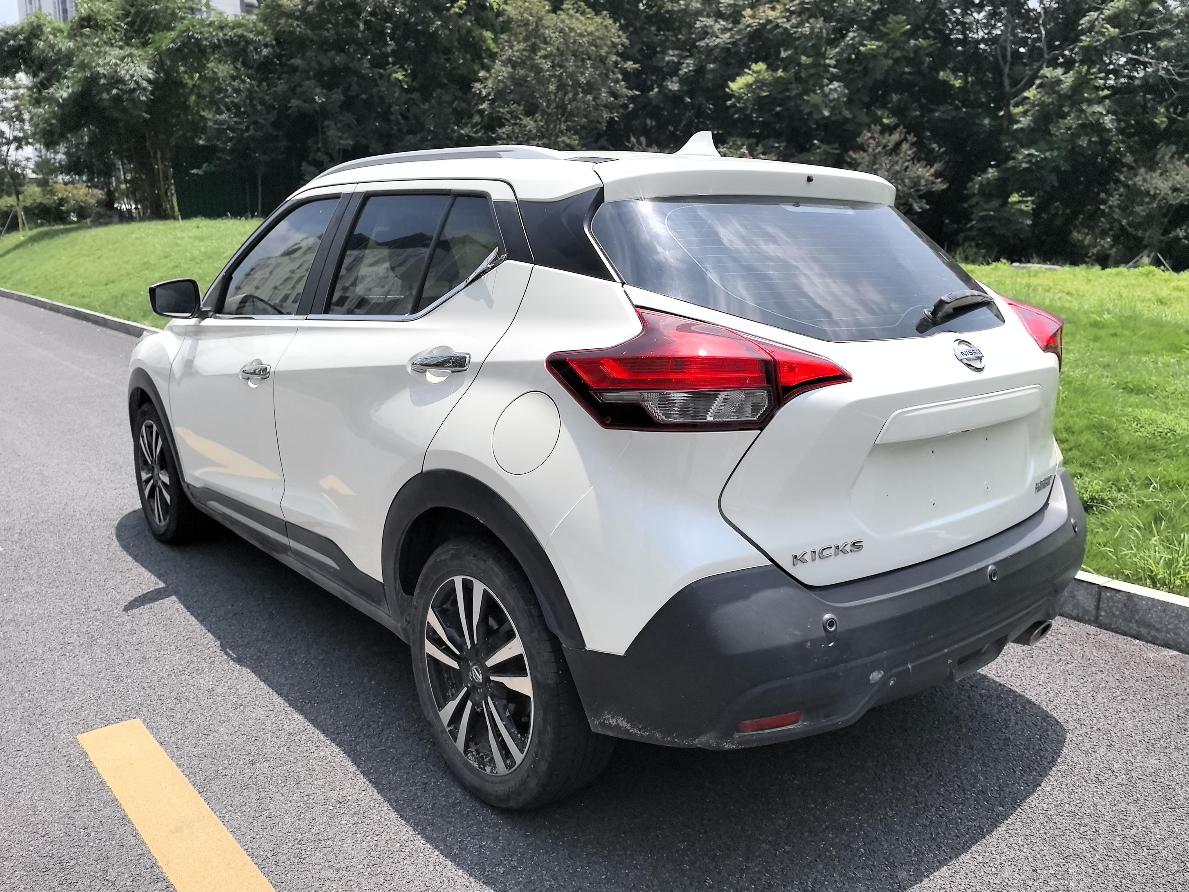 Nissan Kicks 2021 thumb 3