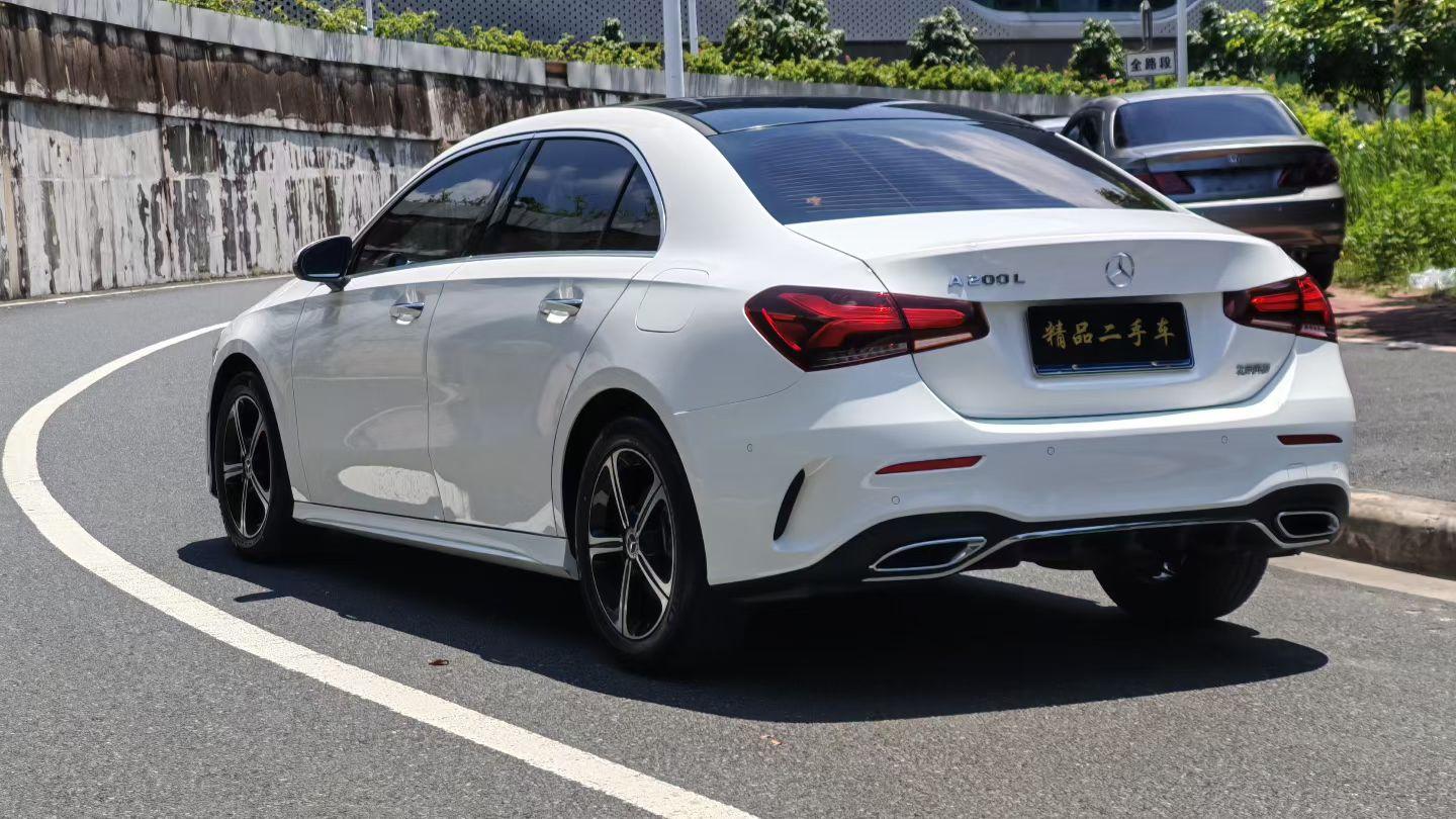 Mercedes-Benz A-Класс 2022 thumb 2