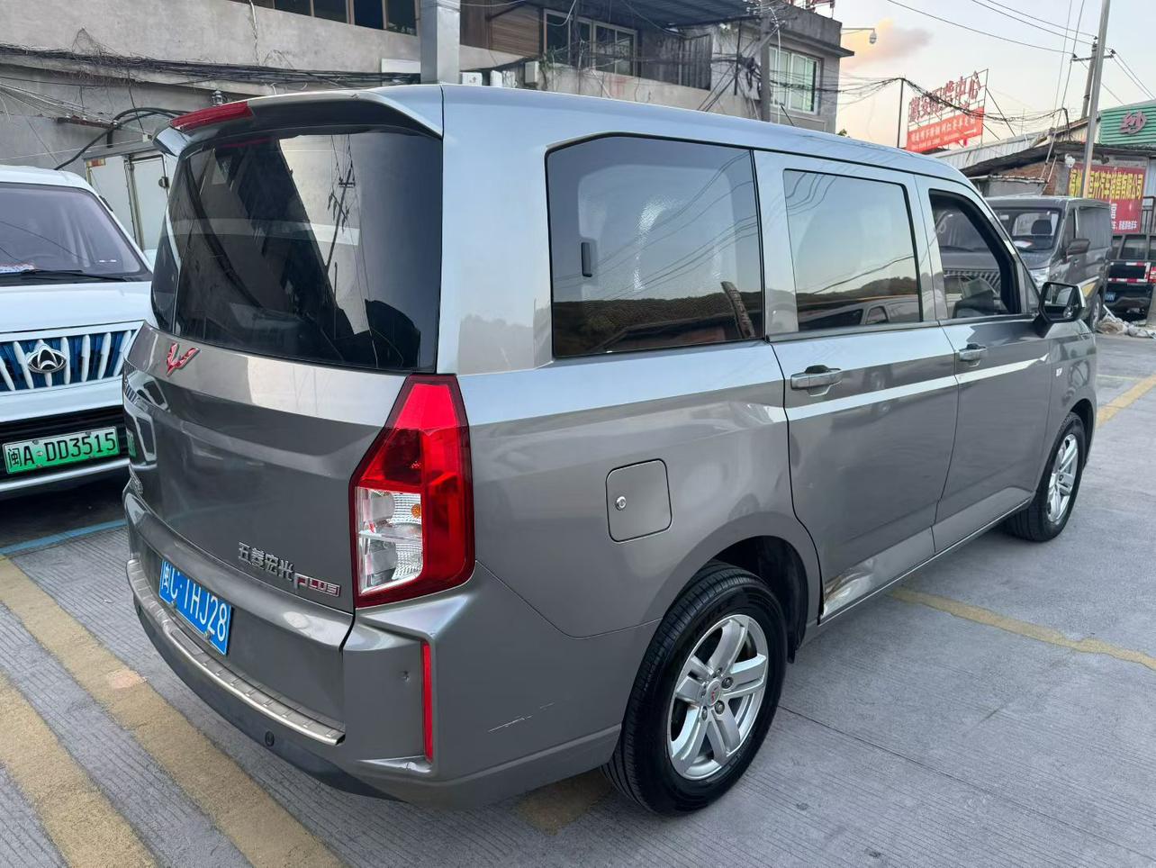Wuling Hong Guang PLUS 2020 thumb 4