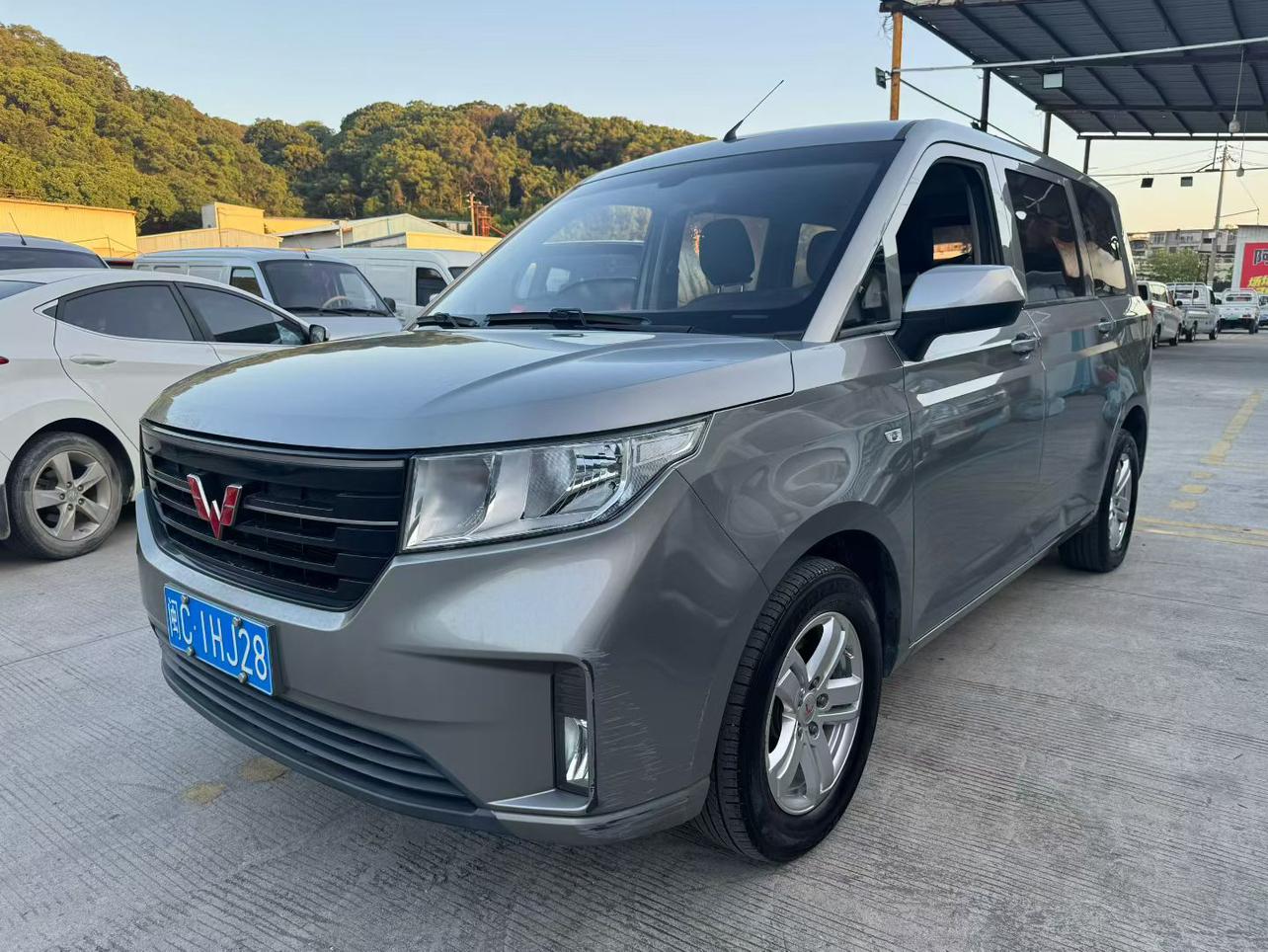 Wuling Hong Guang PLUS 2020 thumb 8