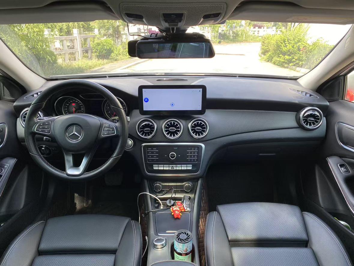 Mercedes-Benz GLA 2018 thumb 7