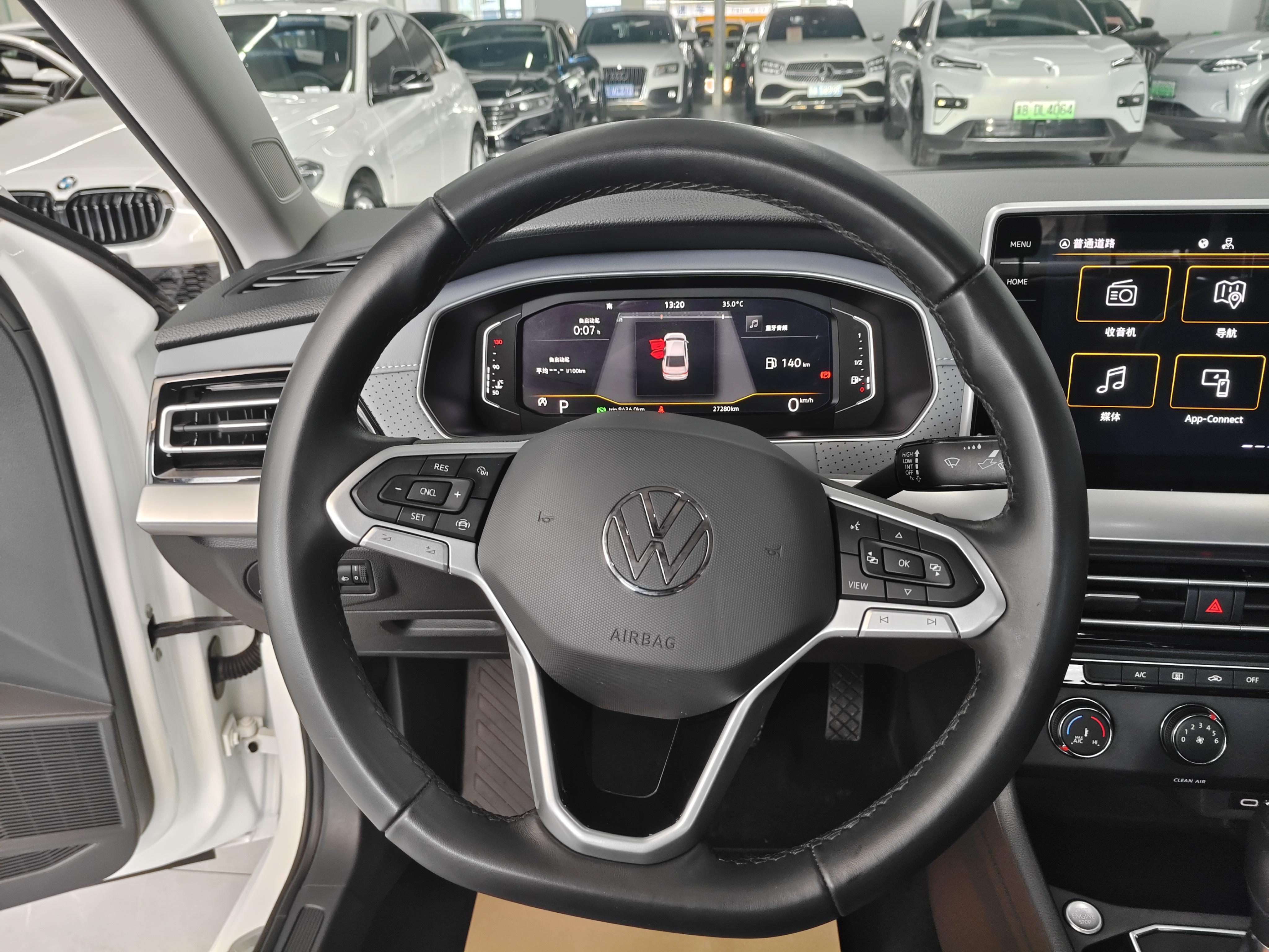 Volkswagen Lavida XR 2023 thumb 7
